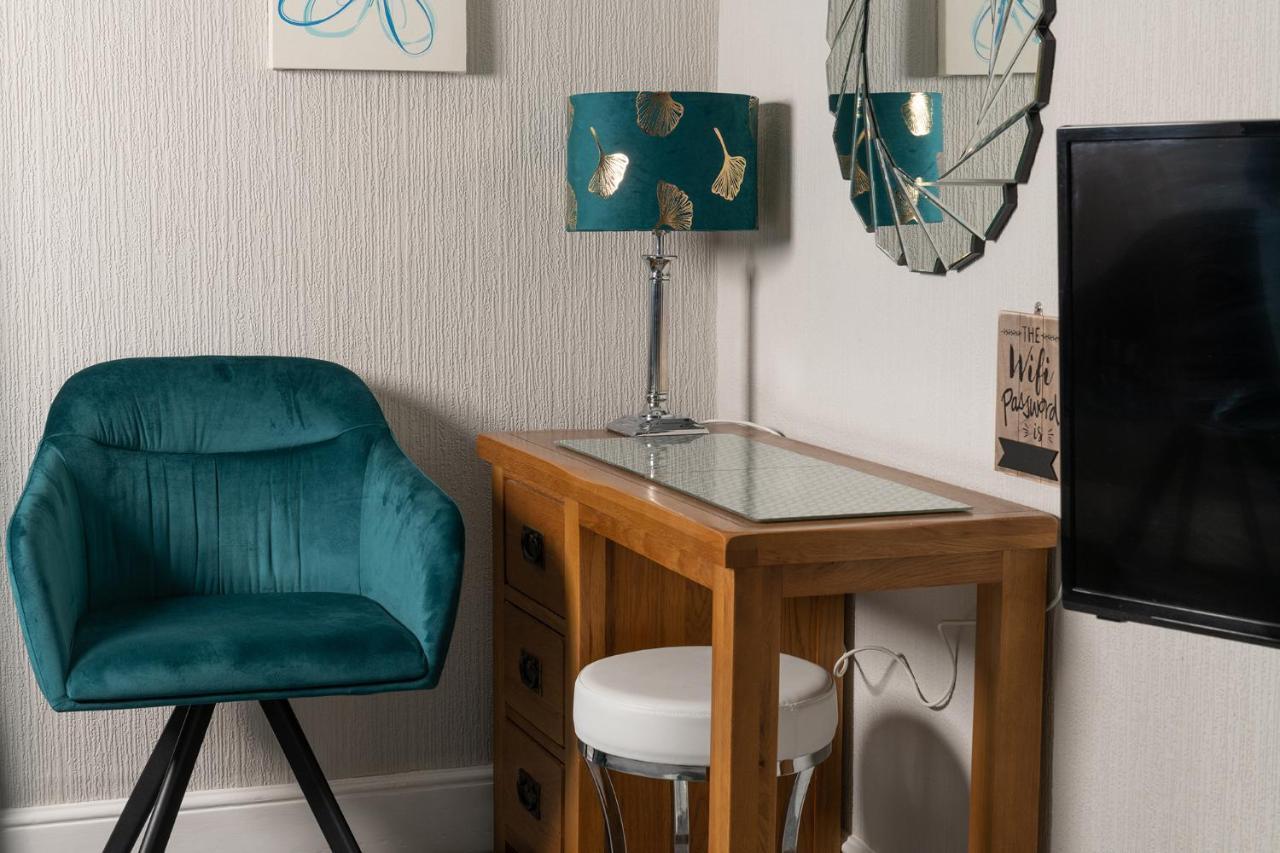 Hotel The Kendrick Exclusively For Adults Llandudno Esterno foto