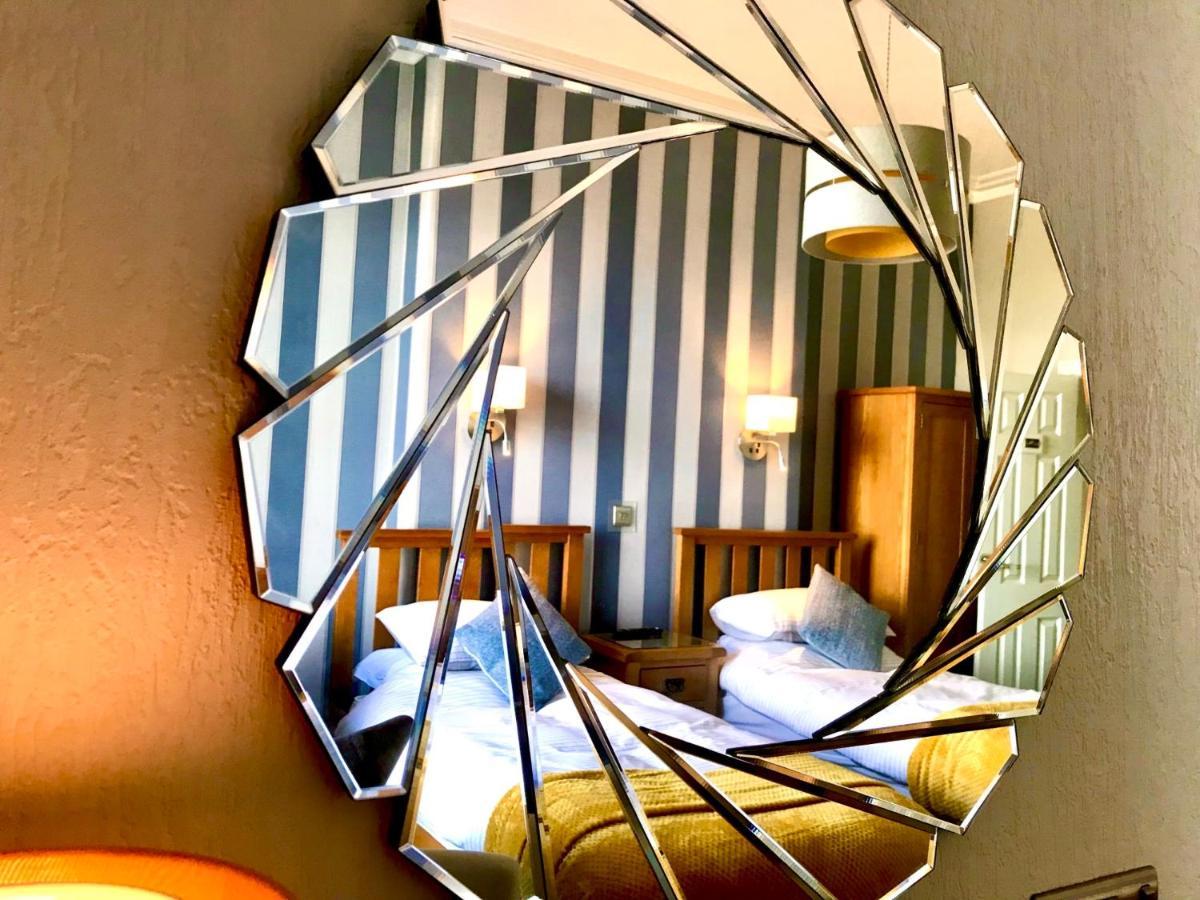 Hotel The Kendrick Exclusively For Adults Llandudno Esterno foto