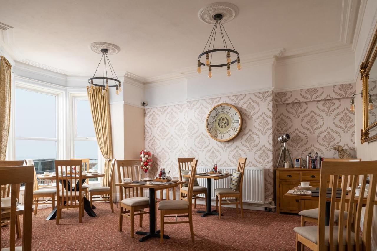Hotel The Kendrick Exclusively For Adults Llandudno Esterno foto
