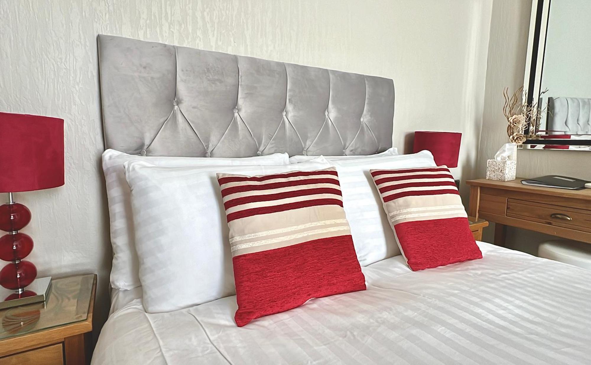 Hotel The Kendrick Exclusively For Adults Llandudno Esterno foto