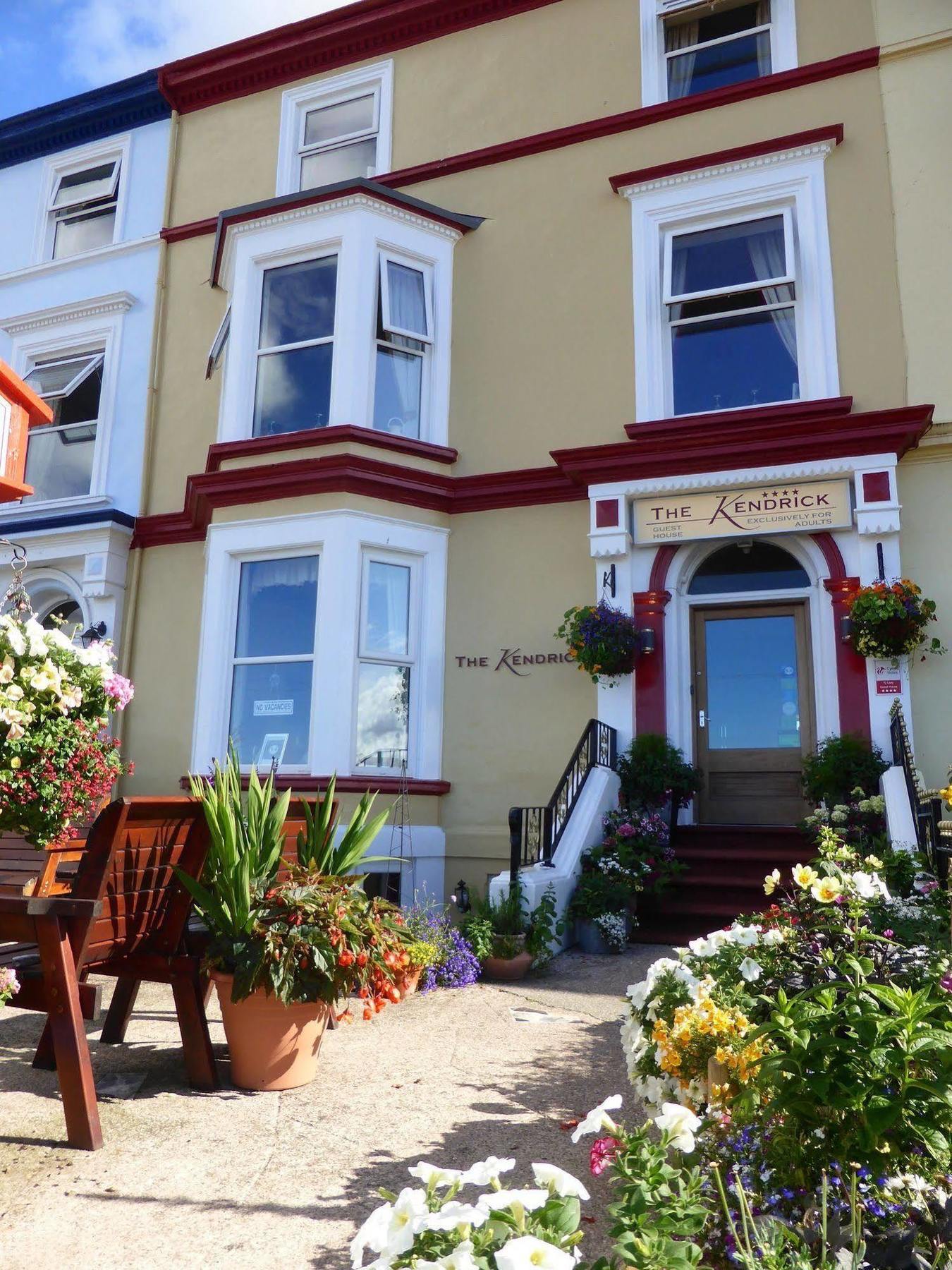 Hotel The Kendrick Exclusively For Adults Llandudno Esterno foto