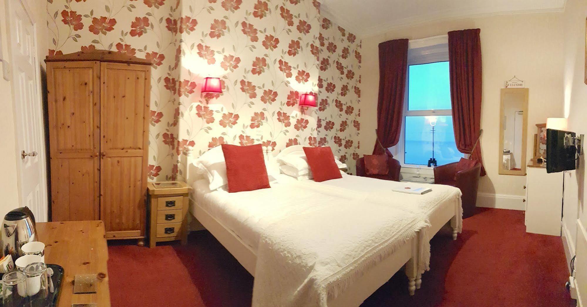 Hotel The Kendrick Exclusively For Adults Llandudno Esterno foto