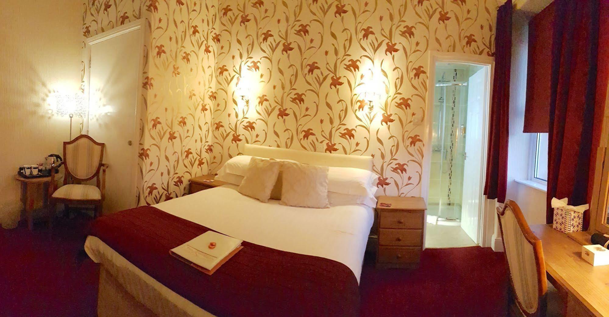 Hotel The Kendrick Exclusively For Adults Llandudno Esterno foto